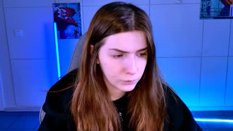 Snapshot of aliceinredsquare_ chatting on October 2025 05:09:02 AM Alice online show from October 2025 05:09:02 AM