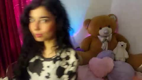 Snapshot of alicekingdom chatting on June 2026 09:02:03 PM Alicekingdom online show from June 2026 09:02:03 PM