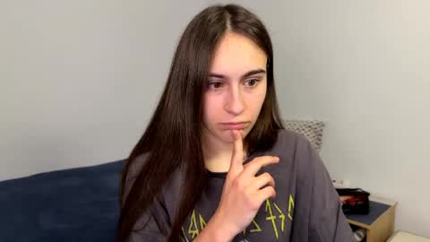 alicekollt online show from May 2026 07:31:01 PM