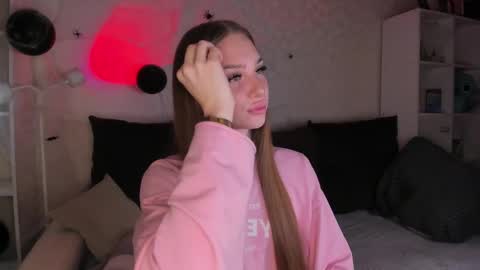 Alice online show from November 2025 03:41:01 AM