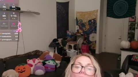 Snapshot of aliceliddell710 chatting on October 2025 04:33:01 AM Alice Liddell online show from October 2025 04:33:01 AM