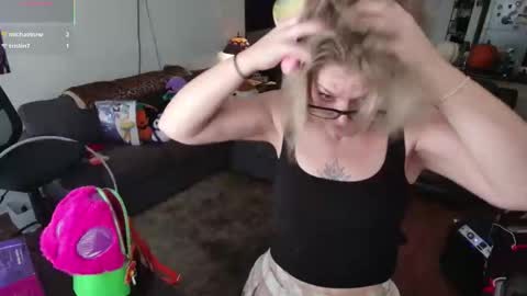 Snapshot of aliceliddell710 chatting on October 2025 02:51:02 PM Alice Liddell online show from October 2025 02:51:02 PM