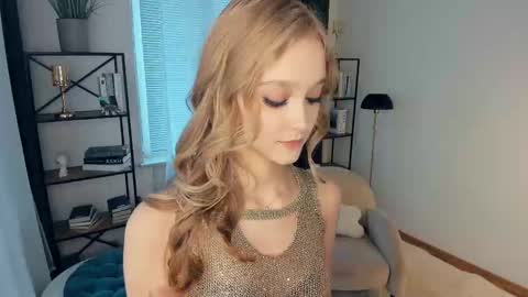 Snapshot of alicemelison chatting on February 2026 08:02:01 AM Serena online show from February 2026 08:02:01 AM