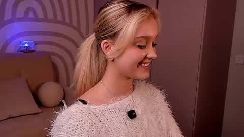 Serena online show from April 2026 02:42:01 PM