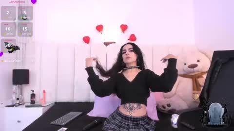 alicenoir_ online show from February 2025 12:54:02 PM