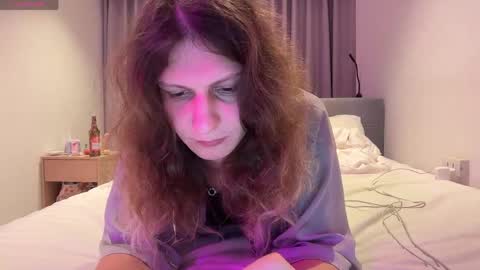 AlicePinkhead online show from June 2026 10:54:02 AM
