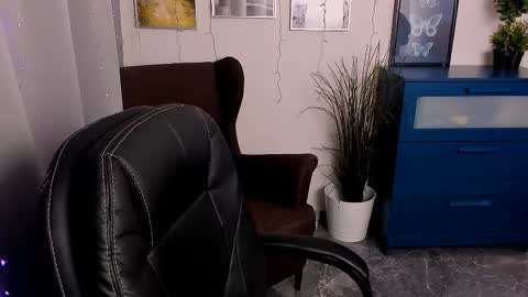 Alice online show from March 2025 06:51:02 PM