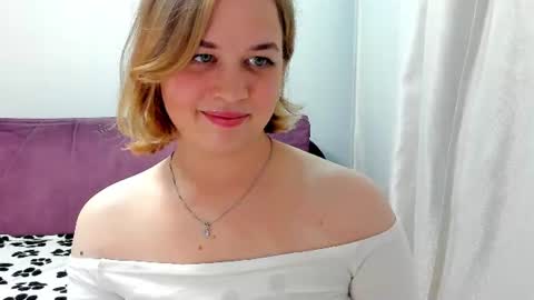 Snapshot of alicepopsy chatting on July 2026 07:53:02 PM Alice online show from July 2026 07:53:02 PM