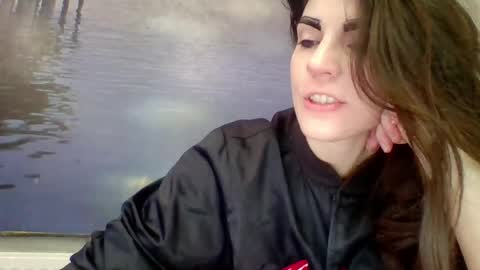 Snapshot of alicetailorrr chatting on May 2026 06:52:01 AM AliceTailorrr online show from May 2026 06:52:01 AM