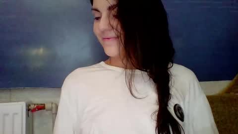 Snapshot of alicetailorrr chatting on May 2026 12:38:01 AM AliceTailorrr online show from May 2026 12:38:01 AM