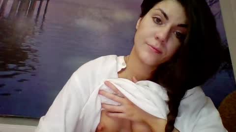 Snapshot of alicetailorrr chatting on May 2026 02:21:02 PM AliceTailorrr online show from May 2026 02:21:02 PM