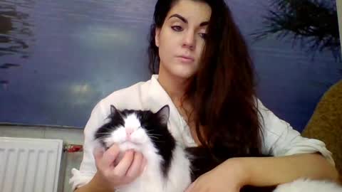 Snapshot of alicetailorrr chatting on May 2026 04:17:01 AM AliceTailorrr online show from May 2026 04:17:01 AM