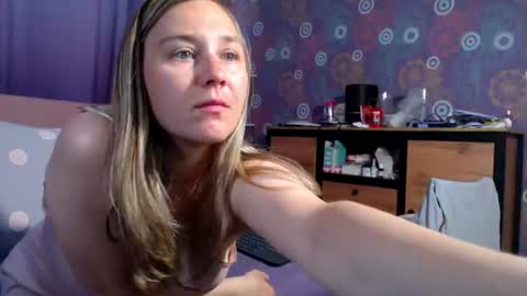 Snapshot of alicewetsquirt chatting on June 2026 11:09:02 AM alicewetsquirt online show from June 2026 11:09:02 AM