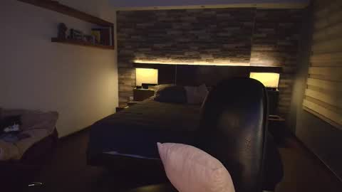 Snapshot of alicewillow chatting on October 2025 11:05:02 PM Alice online show from October 2025 11:05:02 PM