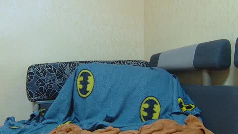 AliceWoolfy online show from March 2026 07:47:02 PM