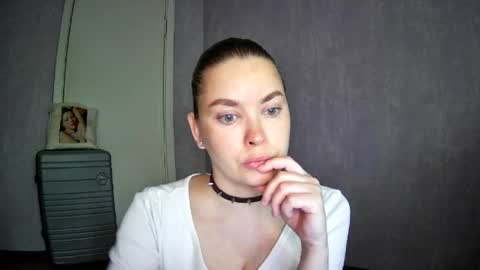 AlicexFresh online show from June 2026 04:22:01 AM