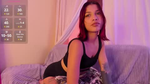 Alicia online show from February 2025 07:56:02 PM