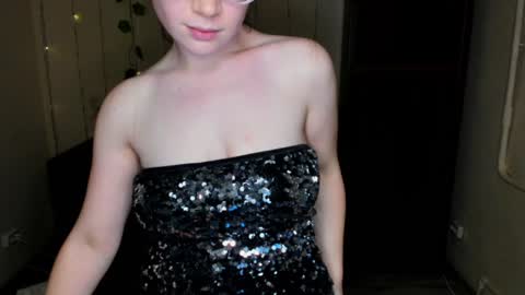 Snapshot of alicia_folow chatting on January 2025 12:34:02 AM Alicia online show from January 2025 12:34:02 AM