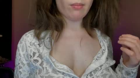 Snapshot of alicia_folow chatting on March 2025 09:29:01 AM Alicia online show from March 2025 09:29:01 AM