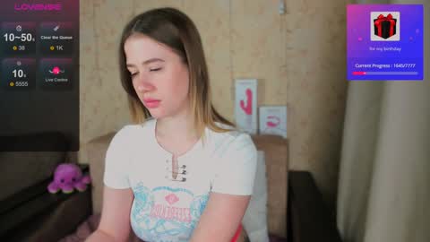 Snapshot of alicia_hines chatting on December 2024 11:23:02 AM Alicia online show from December 2024 11:23:02 AM