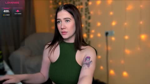 Snapshot of alicia_hines chatting on November 2025 09:52:02 AM Alicia online show from November 2025 09:52:02 AM