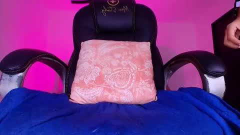 Alicia Kyse  online show from February 2026 06:22:01 AM