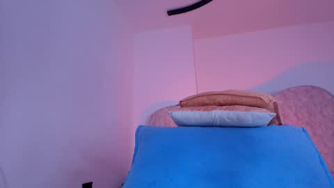 Alicia Kyse  online show from June 2026 03:07:01 AM