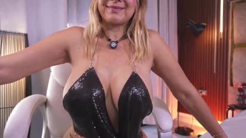 Snapshot of alicia_lang chatting on March 2026 08:58:02 PM Alicia Lang online show from March 2026 08:58:02 PM