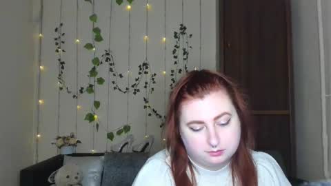 Snapshot of alicia_side_red chatting on April 2026 05:27:02 AM Alicia online show from April 2026 05:27:02 AM