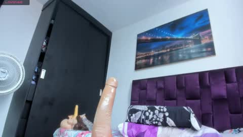 Snapshot of alicia_whittee chatting on May 2026 02:45:01 PM alicia_whittee online show from May 2026 02:45:01 PM