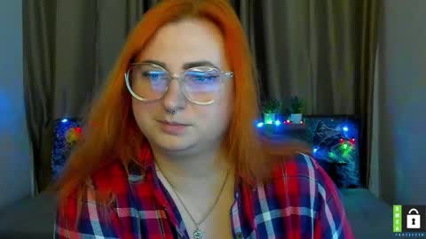 Snapshot of aliciaaared_kis chatting on December 2025 06:42:02 AM Alicia online show from December 2025 06:42:02 AM