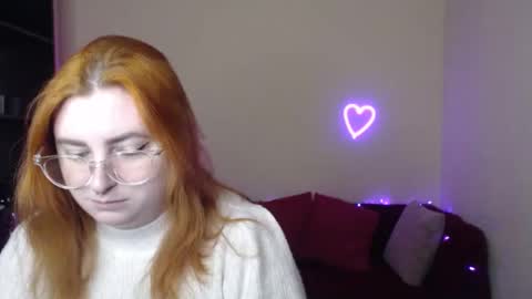 Snapshot of aliciaaared_kis chatting on December 2025 12:23:02 PM Alicia online show from December 2025 12:23:02 PM