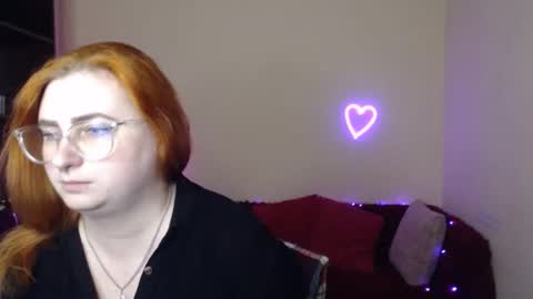 Snapshot of aliciaaared_kis chatting on December 2025 06:21:02 AM Alicia online show from December 2025 06:21:02 AM