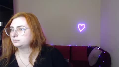 Snapshot of aliciaaared_kis chatting on January 2026 12:29:01 PM Alicia online show from January 2026 12:29:01 PM