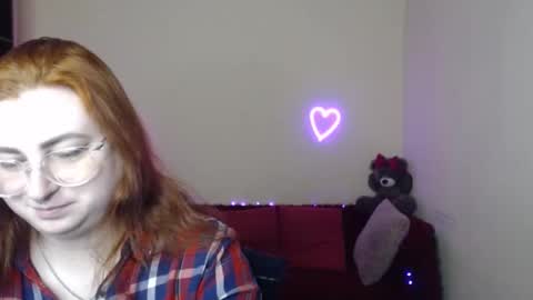 Snapshot of aliciaaared_kis chatting on February 2026 06:50:02 AM Alicia online show from February 2026 06:50:02 AM