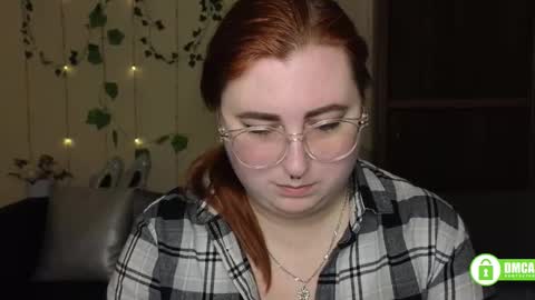 Snapshot of aliciaaared_kis chatting on February 2026 07:40:01 AM Alicia online show from February 2026 07:40:01 AM