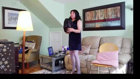 Alicia deHart  Help me reach 1000 Followers. Its FREE online show from May 2026 09:01:02 PM