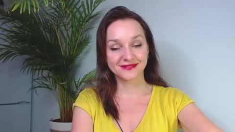 Snapshot of alicialux chatting on December 2024 07:07:02 PM Alicia online show from December 2024 07:07:02 PM