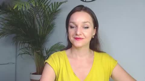 Snapshot of alicialux chatting on December 2024 07:14:01 PM Alicia online show from December 2024 07:14:01 PM