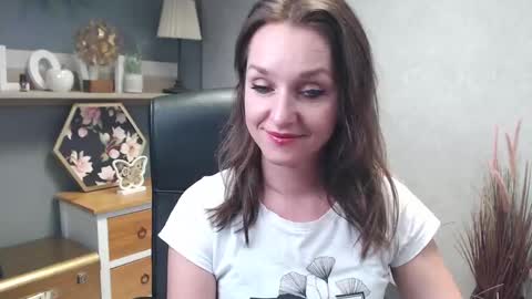 Snapshot of alicialux chatting on December 2024 04:21:02 PM Alicia online show from December 2024 04:21:02 PM