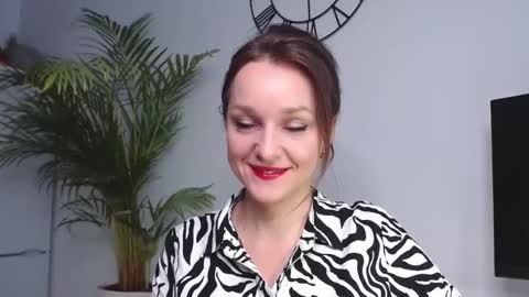 Snapshot of alicialux chatting on January 2025 07:55:02 AM Alicia online show from January 2025 07:55:02 AM