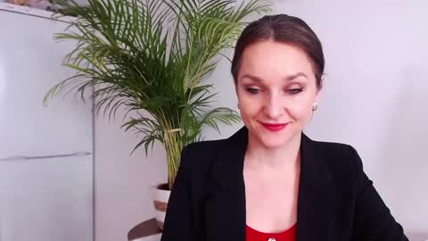 Snapshot of alicialux chatting on March 2025 11:06:02 AM Alicia online show from March 2025 11:06:02 AM