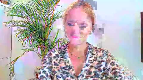 Snapshot of alicialux chatting on October 2025 01:23:01 PM Alicia online show from October 2025 01:23:01 PM