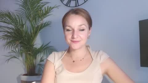 Alicia online show from November 2025 02:06:02 PM