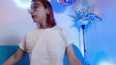  Alicia  online show from November 2025 11:43:01 AM