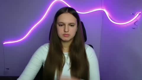 Alicie online show from October 2025 01:40:02 PM