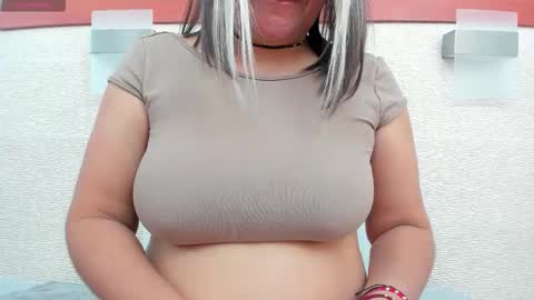 Snapshot of alicie_green chatting on March 2026 02:04:01 AM im tutti online show from March 2026 02:04:01 AM