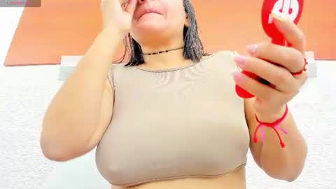 im tutti online show from June 2026 02:11:02 AM