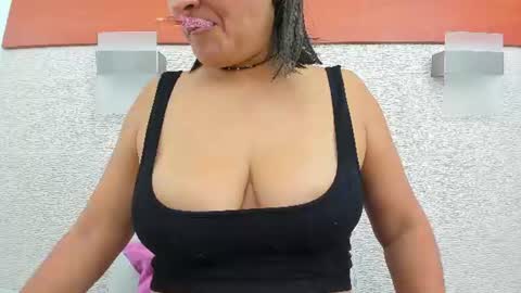im tutti online show from June 2026 01:17:02 AM