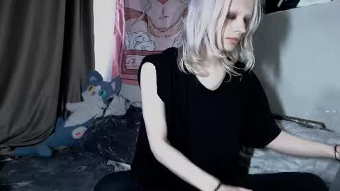 Alien Bella online show from June 2026 03:47:02 AM